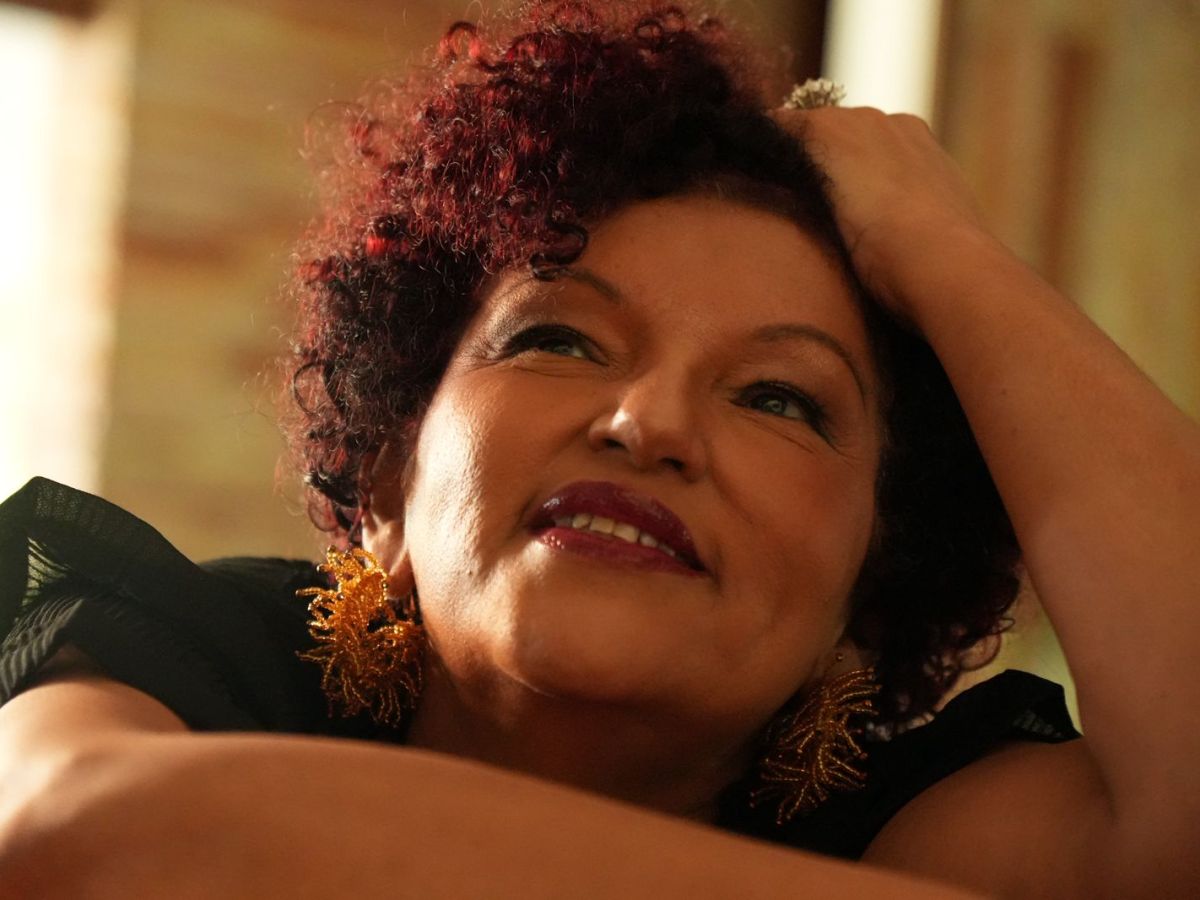 08/5, 28/5 e  18/6: Cláudia Vieira faz shows gratuitos em Goiânia, celebrando seus 30 anos de&nbsp;carreira